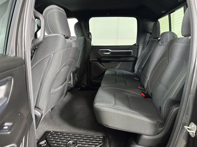 2024 Granite Crystal Metallic Clearcoat Ram 1500 Big Horn/Lone Star 4X4 Truck