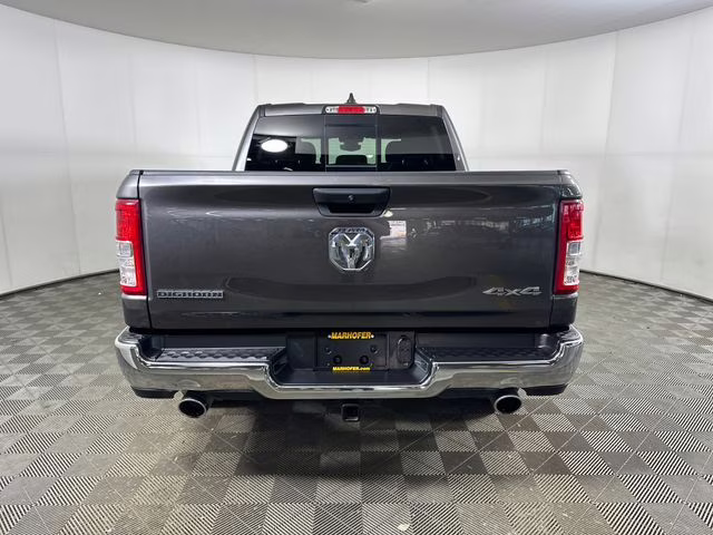 2024 Granite Crystal Metallic Clearcoat Ram 1500 Big Horn/Lone Star 4X4 Truck