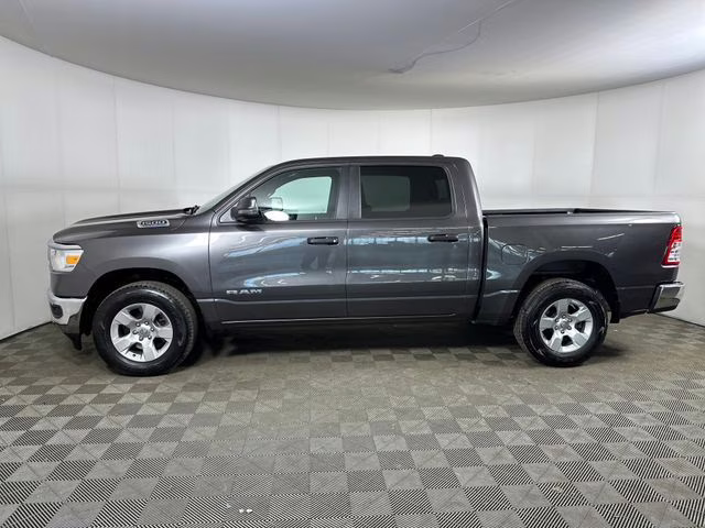 2024 Granite Crystal Metallic Clearcoat Ram 1500 Big Horn/Lone Star 4X4 Truck