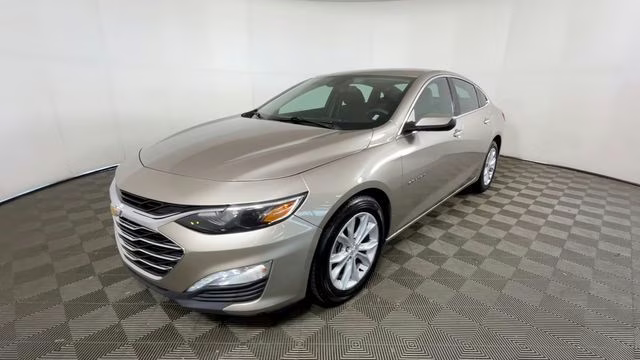 2024 Mineral Gray Metallic Chevrolet Malibu LT FWD Sedan