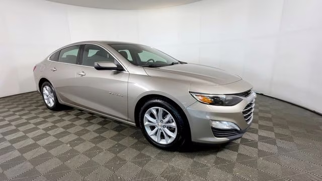 2024 Mineral Gray Metallic Chevrolet Malibu LT FWD Sedan