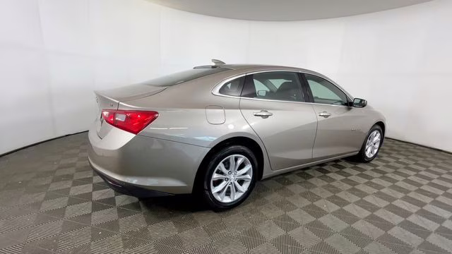 2024 Mineral Gray Metallic Chevrolet Malibu LT FWD Sedan
