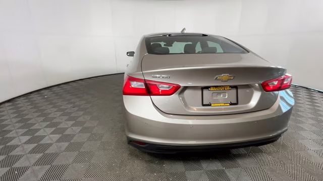 2024 Mineral Gray Metallic Chevrolet Malibu LT FWD Sedan
