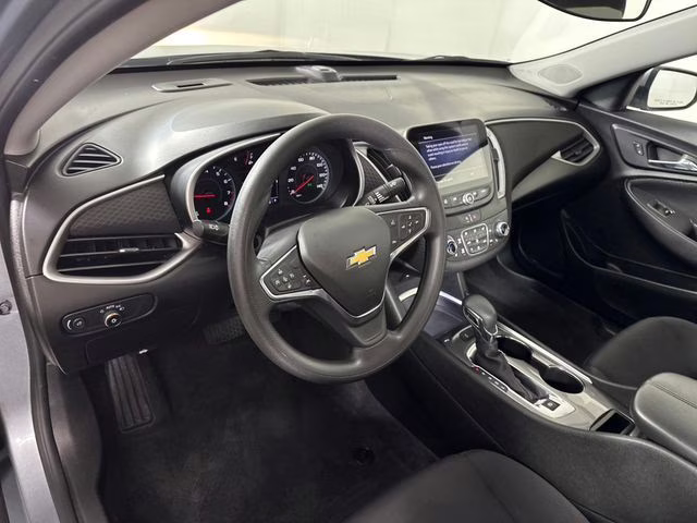 2024 Sterling Gray Metallic Chevrolet Malibu LT FWD Sedan