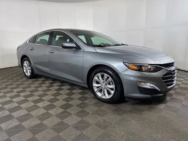 2024 Sterling Gray Metallic Chevrolet Malibu LT FWD Sedan