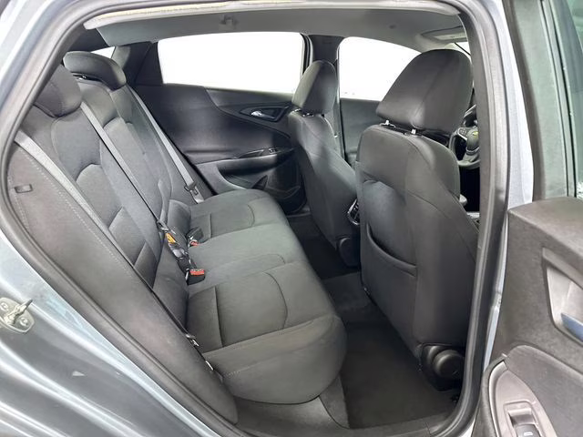 2024 Sterling Gray Metallic Chevrolet Malibu LT FWD Sedan