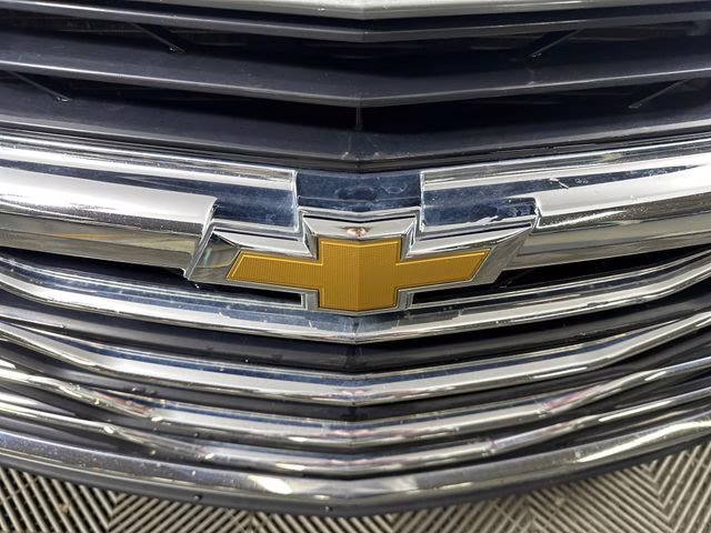 2024 Sterling Gray Metallic Chevrolet Malibu LT FWD Sedan