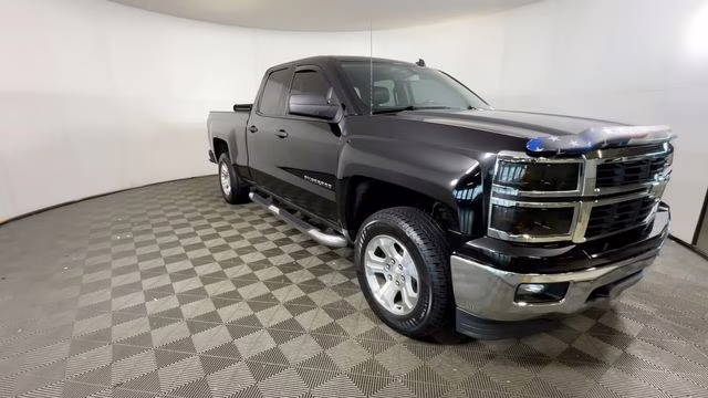 2014 Black Chevrolet Silverado 1500 LT 4X4 Truck