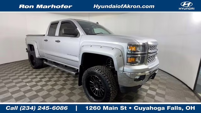 2014 Silver Ice Metallic Chevrolet Silverado 1500 LT 4X4 Truck