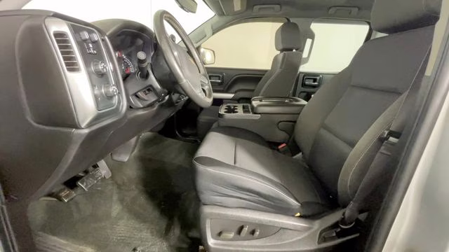 2014 Silver Ice Metallic Chevrolet Silverado 1500 LT 4X4 Truck