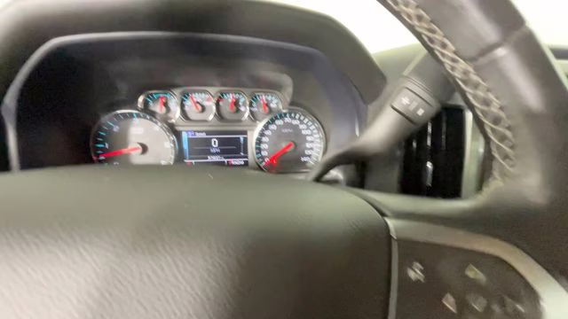2014 Silver Ice Metallic Chevrolet Silverado 1500 LT 4X4 Truck