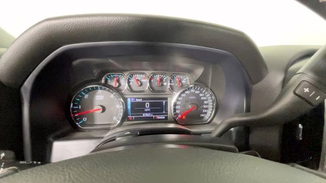 2014 Silver Ice Metallic Chevrolet Silverado 1500 LT 4X4 Truck