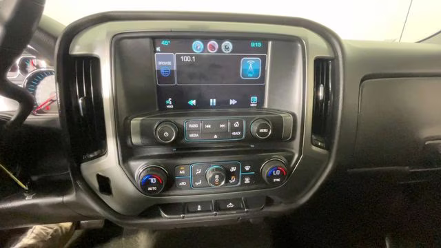 2014 Silver Ice Metallic Chevrolet Silverado 1500 LT 4X4 Truck