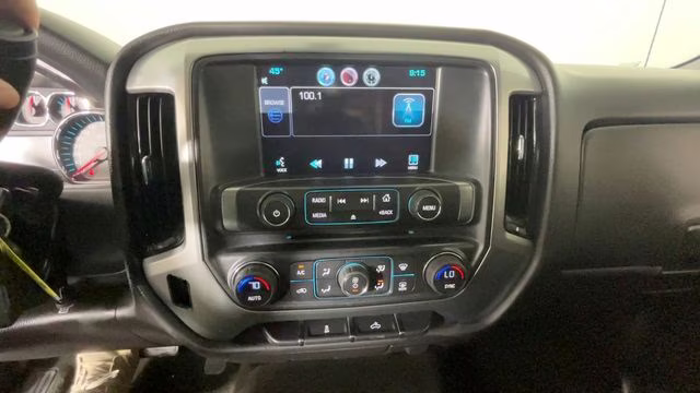 2014 Silver Ice Metallic Chevrolet Silverado 1500 LT 4X4 Truck
