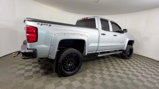 2014 Silver Ice Metallic Chevrolet Silverado 1500 LT 4X4 Truck