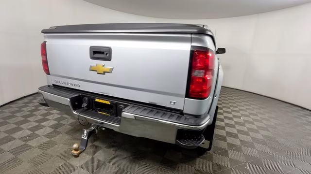 2014 Silver Ice Metallic Chevrolet Silverado 1500 LT 4X4 Truck
