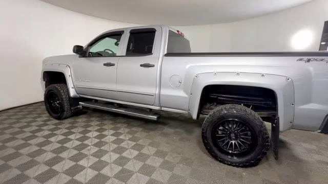 2014 Silver Ice Metallic Chevrolet Silverado 1500 LT 4X4 Truck