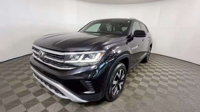 2022 Deep Black Pearl Volkswagen Atlas Cross Sport 2.0T SE FWD SUV