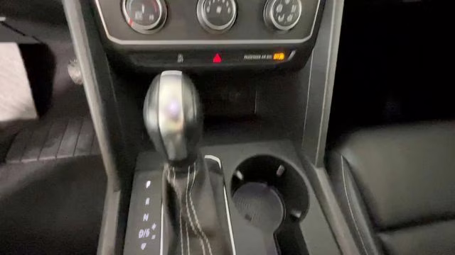2022 Deep Black Pearl Volkswagen Atlas Cross Sport 2.0T SE FWD SUV
