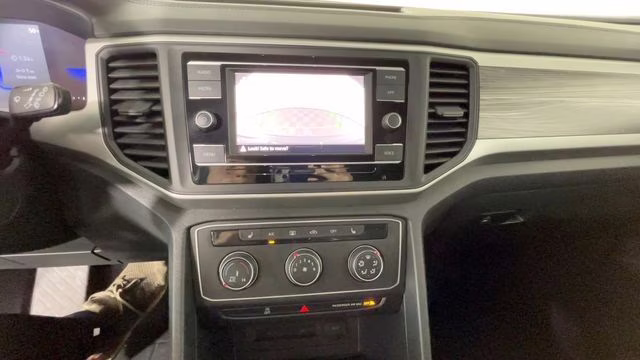 2022 Deep Black Pearl Volkswagen Atlas Cross Sport 2.0T SE FWD SUV