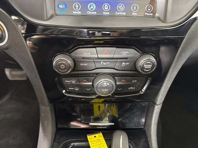 2018 Bright White Clearcoat Chrysler 300 S AWD Sedan