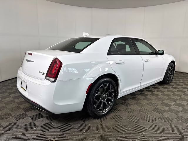 2018 Bright White Clearcoat Chrysler 300 S AWD Sedan