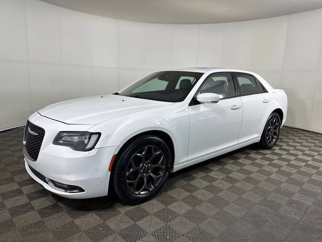 2018 Bright White Clearcoat Chrysler 300 S AWD Sedan