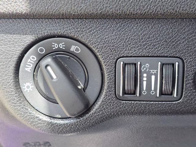 2023 Plum Crazy Pearlcoat Dodge Charger SXT RWD Sedan