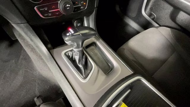 2022 Torred Clearcoat Dodge Charger SXT RWD Sedan
