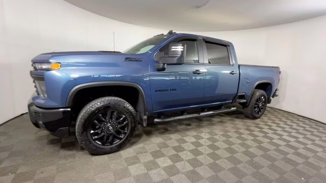 2025 Lakeshore Blue Metallic Chevrolet Silverado 2500HD Custom 4X4 Truck
