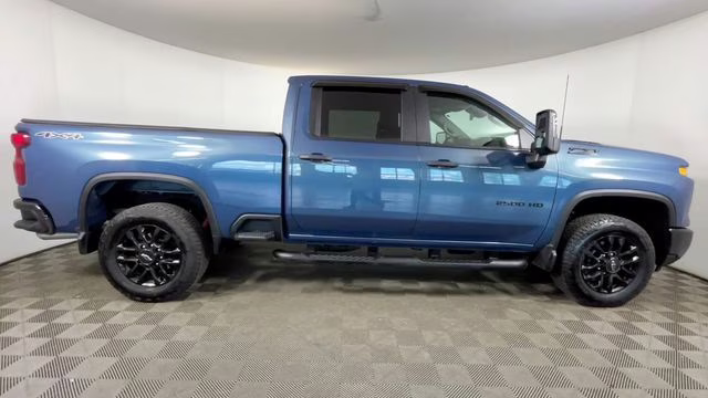 2025 Lakeshore Blue Metallic Chevrolet Silverado 2500HD Custom 4X4 Truck