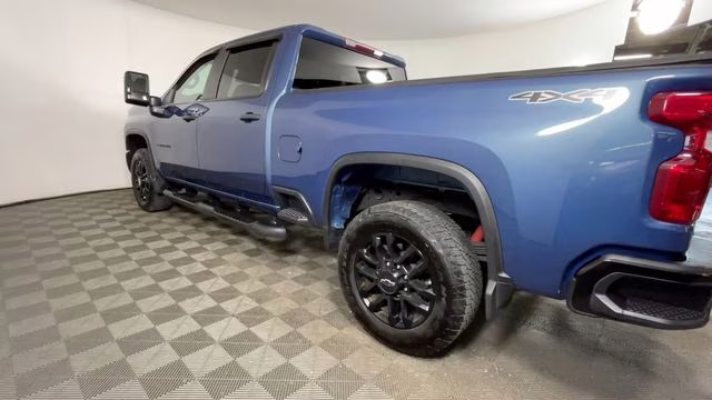 2025 Lakeshore Blue Metallic Chevrolet Silverado 2500HD Custom 4X4 Truck