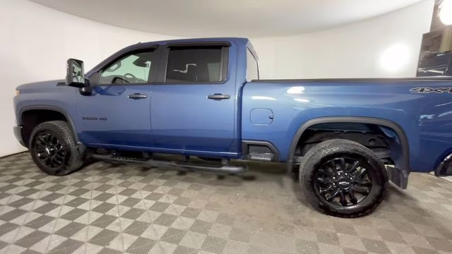 2025 Lakeshore Blue Metallic Chevrolet Silverado 2500HD Custom 4X4 Truck