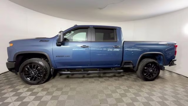 2025 Lakeshore Blue Metallic Chevrolet Silverado 2500HD Custom 4X4 Truck