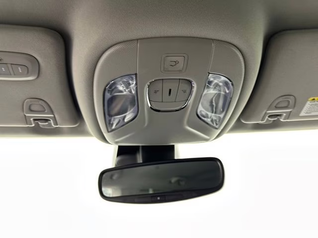 2022 Bright White Clearcoat Jeep Compass Latitude 4X4 SUV