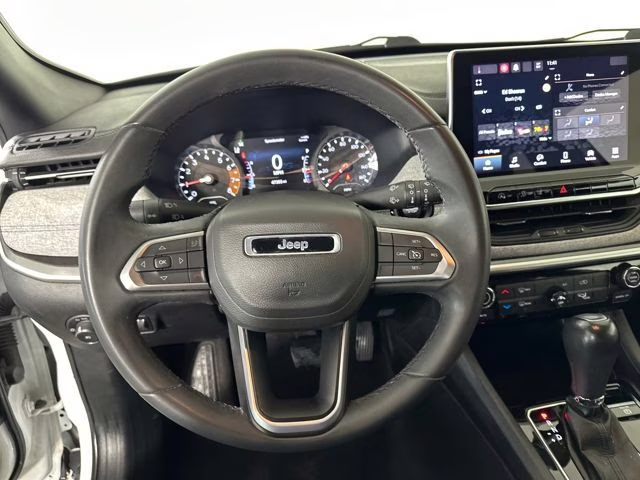 2023 Bright White Clearcoat Jeep Compass Latitude 4X4 SUV