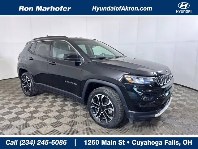 2024 Diamond Black Crystal Pearlcoat Jeep Compass Limited 4X4 SUV
