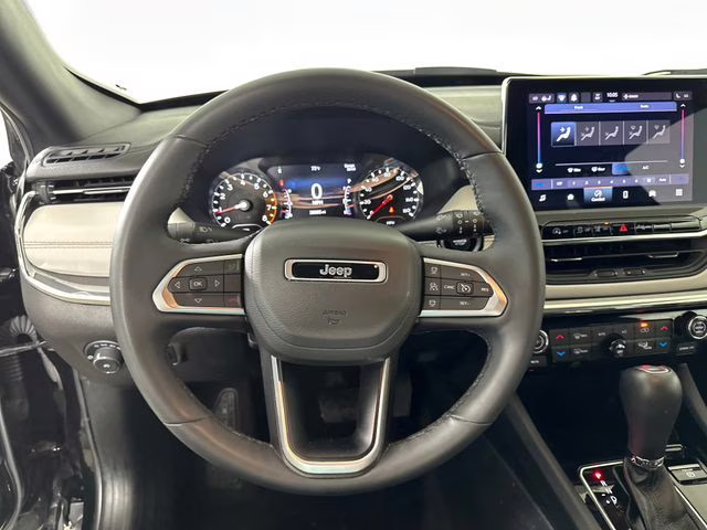 2024 Diamond Black Crystal Pearlcoat Jeep Compass Limited 4X4 SUV