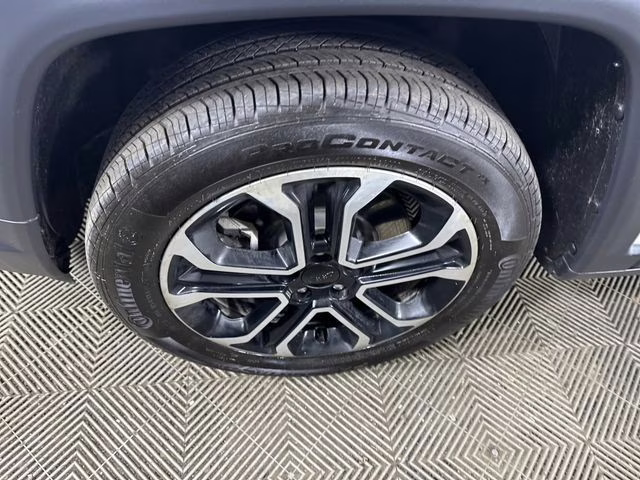 2024 Bright White Clearcoat Jeep Compass Limited 4X4 SUV