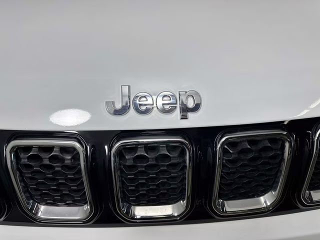 2024 Bright White Clearcoat Jeep Compass Limited 4X4 SUV