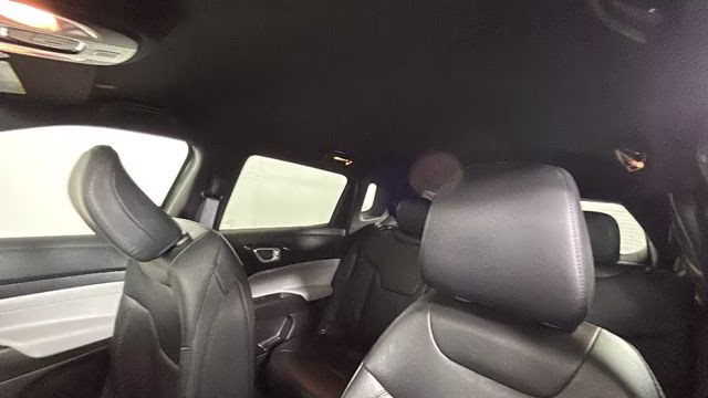 2024 Diamond Black Crystal Pearlcoat Jeep Compass Limited 4X4 SUV
