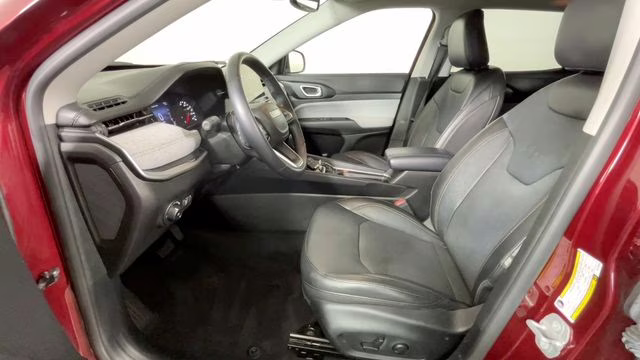 2022 Velvet Red Pearlcoat Jeep Compass Latitude Lux 4X4 SUV