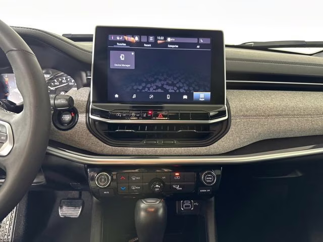 2023 Sting-Gray Clearcoat Jeep Compass Latitude Lux 4X4 SUV