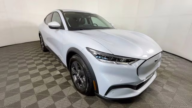 2022 White Metallic Ford Mustang Mach-E Select RWD SUV
