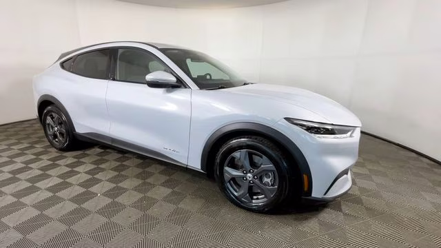 2022 White Metallic Ford Mustang Mach-E Select RWD SUV
