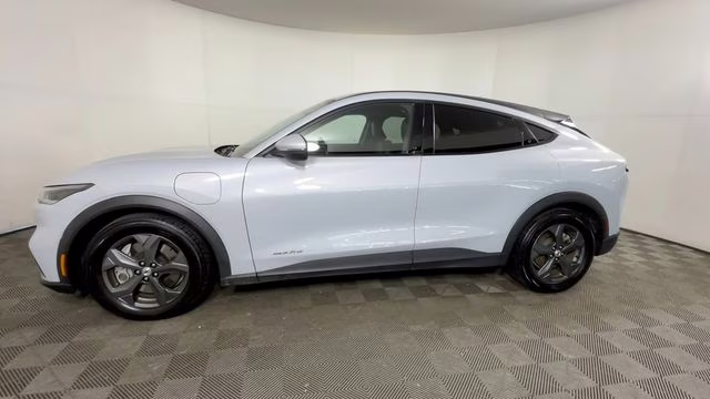 2022 White Metallic Ford Mustang Mach-E Select RWD SUV