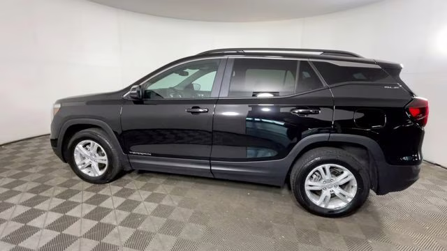 2023 Ebony Twilight Metallic GMC Terrain SLE AWD SUV