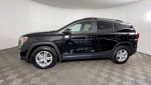 2023 Ebony Twilight Metallic GMC Terrain SLE AWD SUV