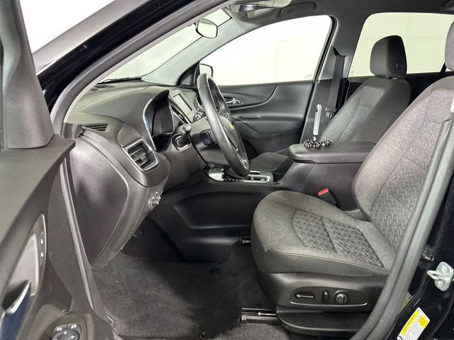 2024 Mosaic Black Metallic Chevrolet Equinox LT FWD SUV