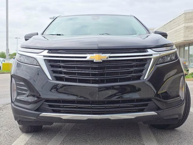 2024 Mosaic Black Metallic Chevrolet Equinox LT FWD SUV